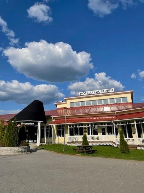 Hotelli Kaustinen Екстериор снимка